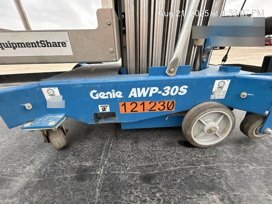 2020 GENIE AWP-30S