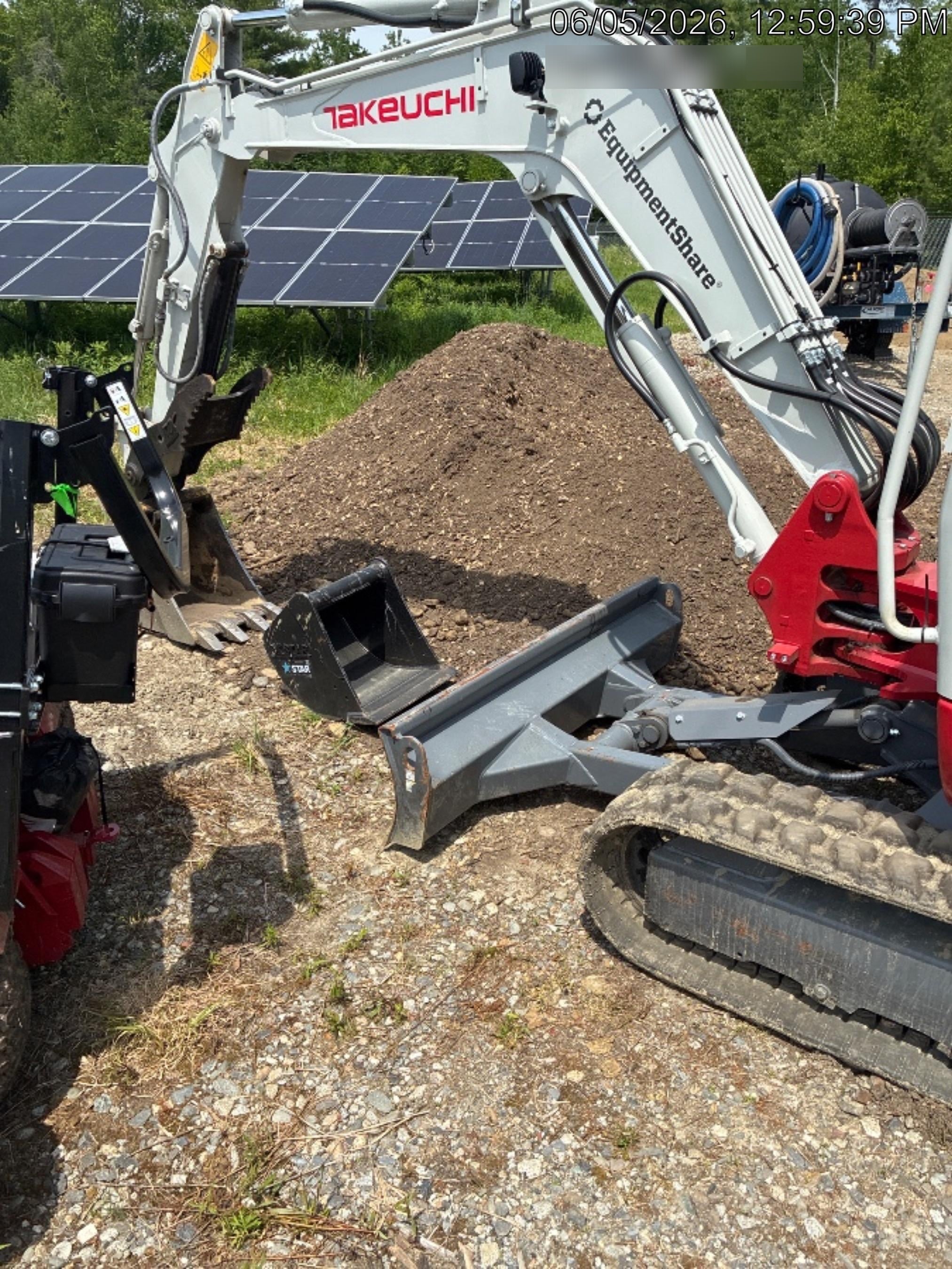 2025 TAKEUCHI TB235-2CR