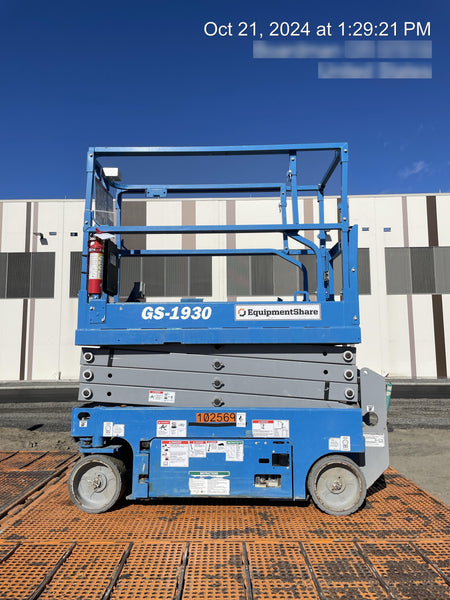 2020 Genie GS-1930 Solid Non Marking Tires, Beacon, Folding rails with half height swing gate, 800W Inverter