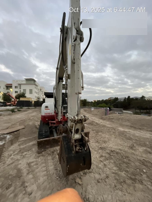 2021 TAKEUCHI TB250-2R