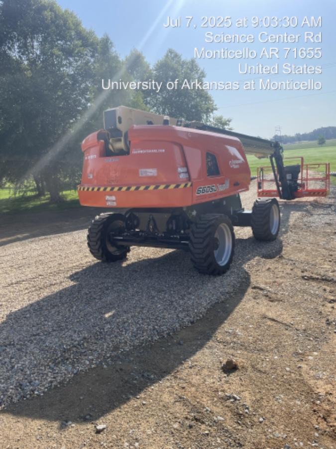 2025 JLG 660SJ