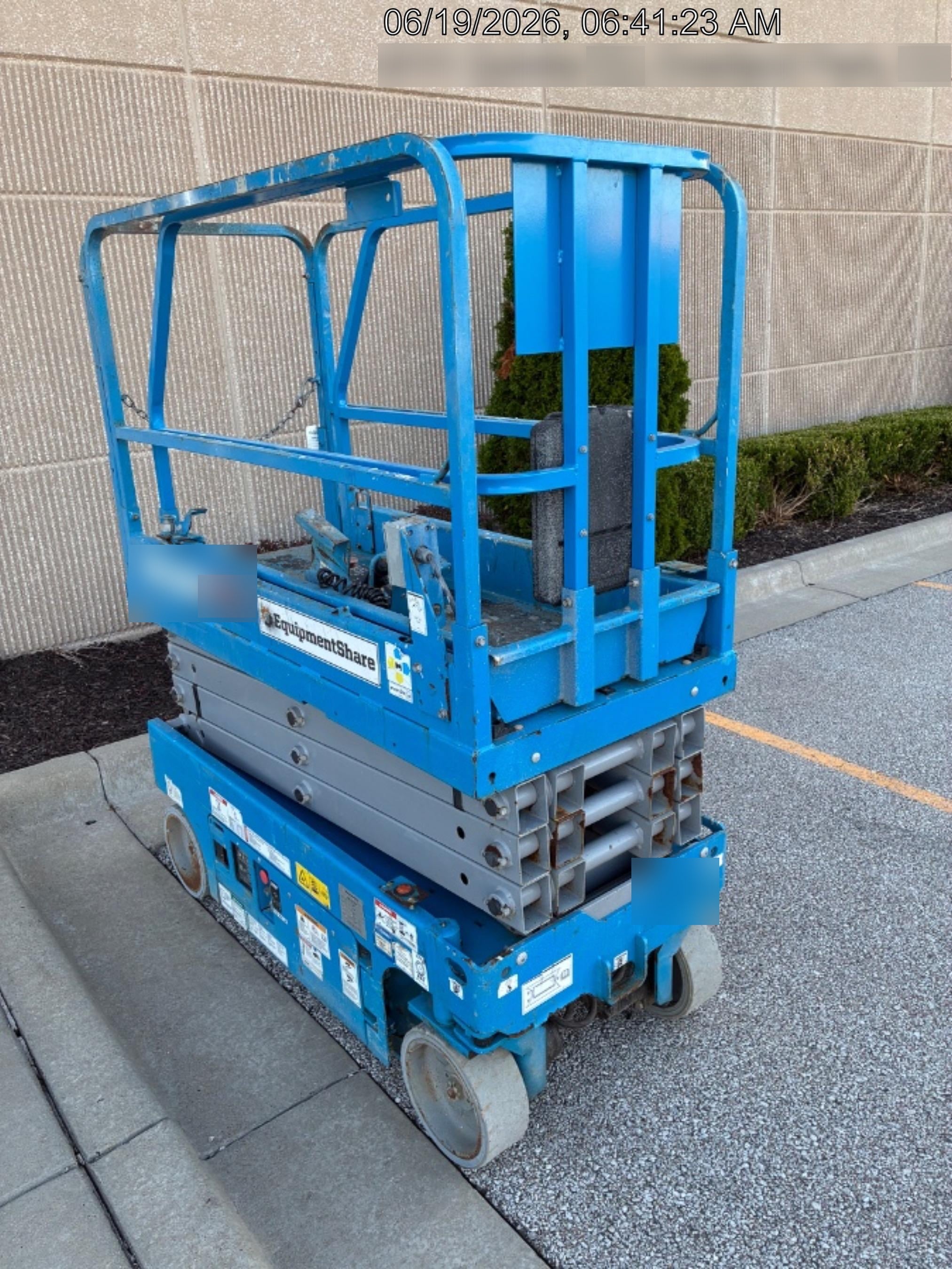 2019 Genie GS-1930 Fixed rails with chain Entry