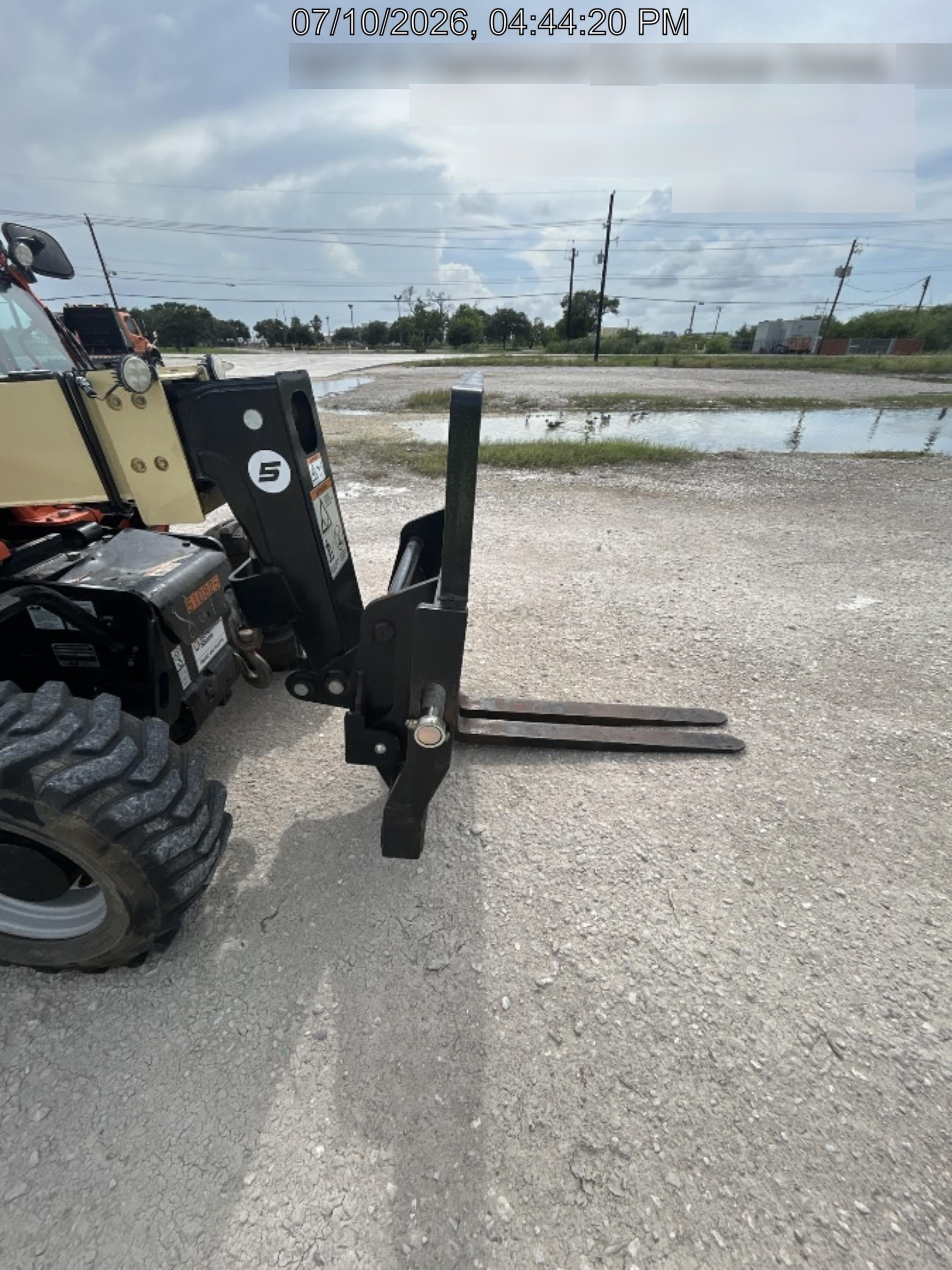 2025 JLG G5-18A