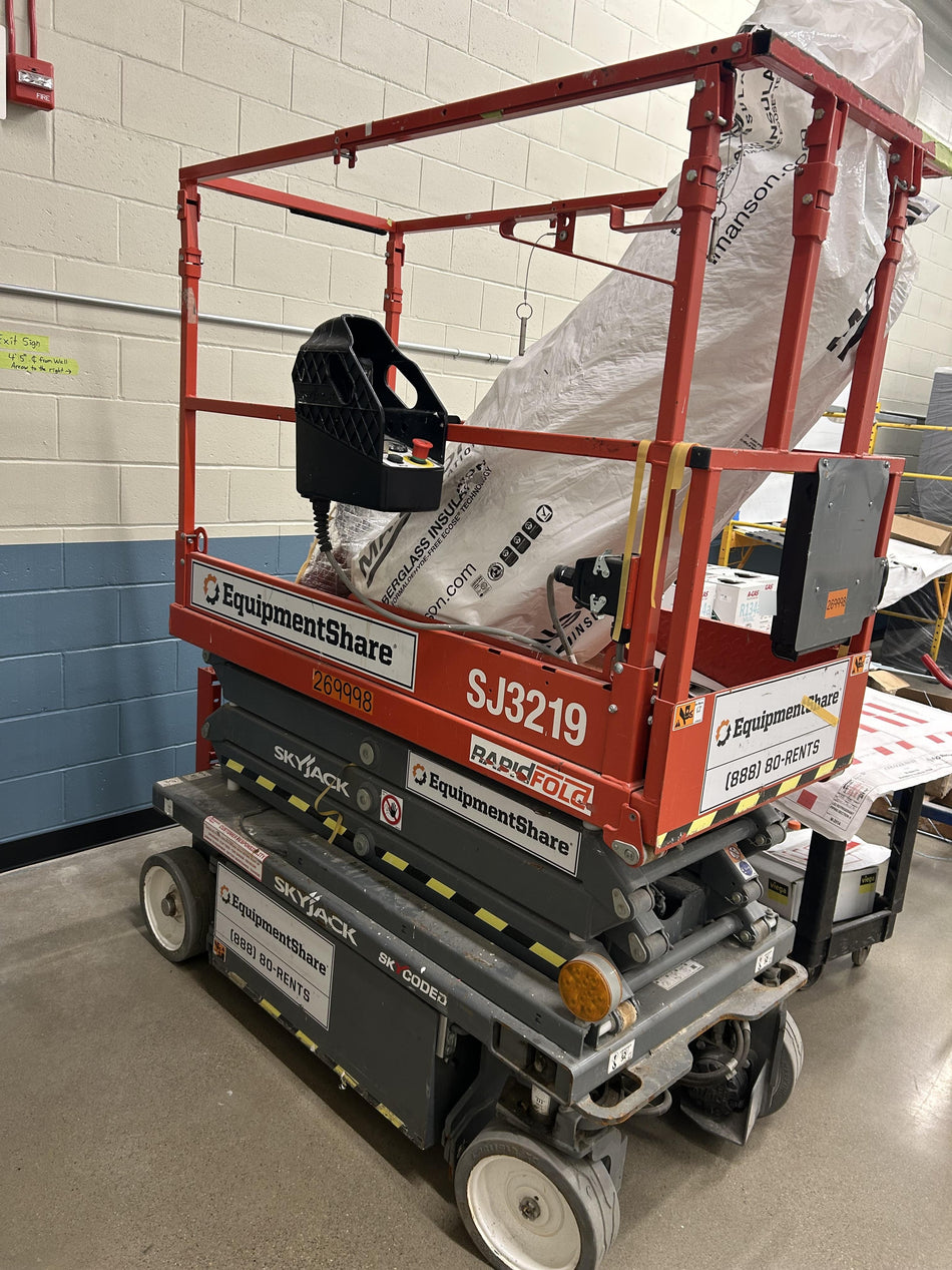 2023 SKYJACK SJ3219