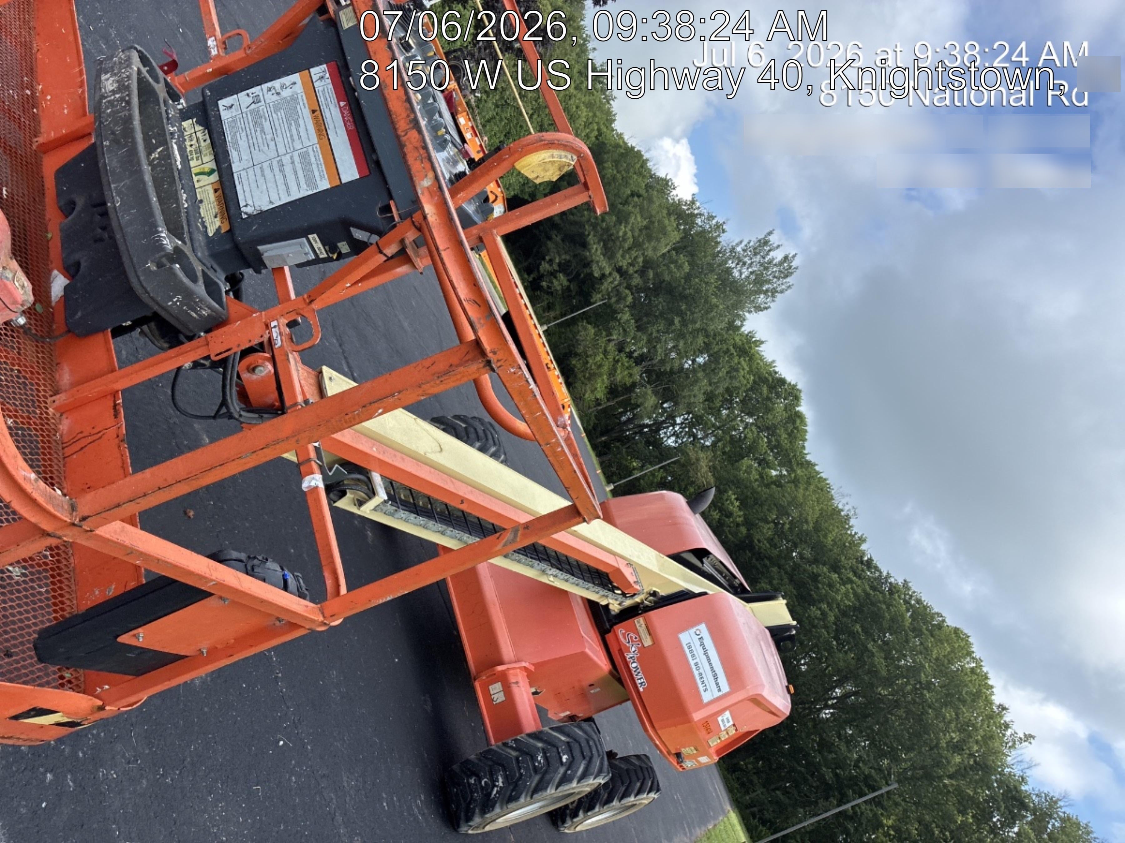 2021 JLG 400S