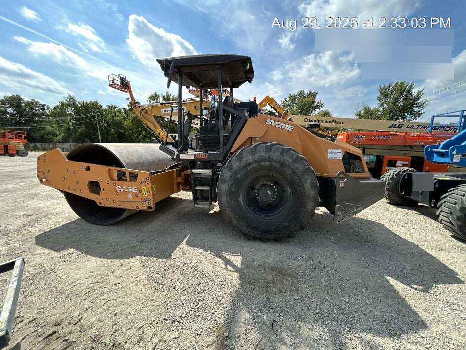 2023 CASE SV211E