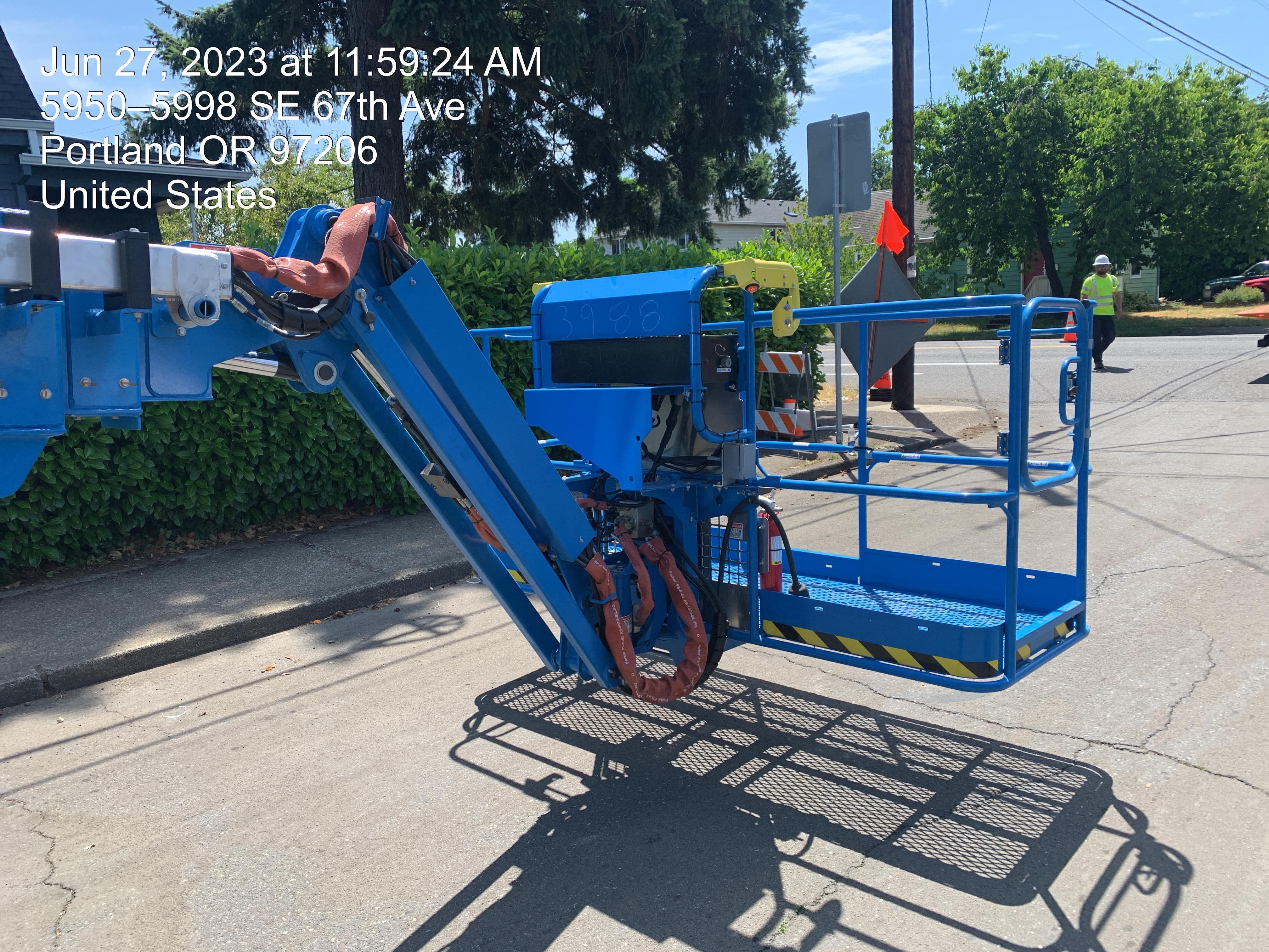 2023 GENIE S-85 XC