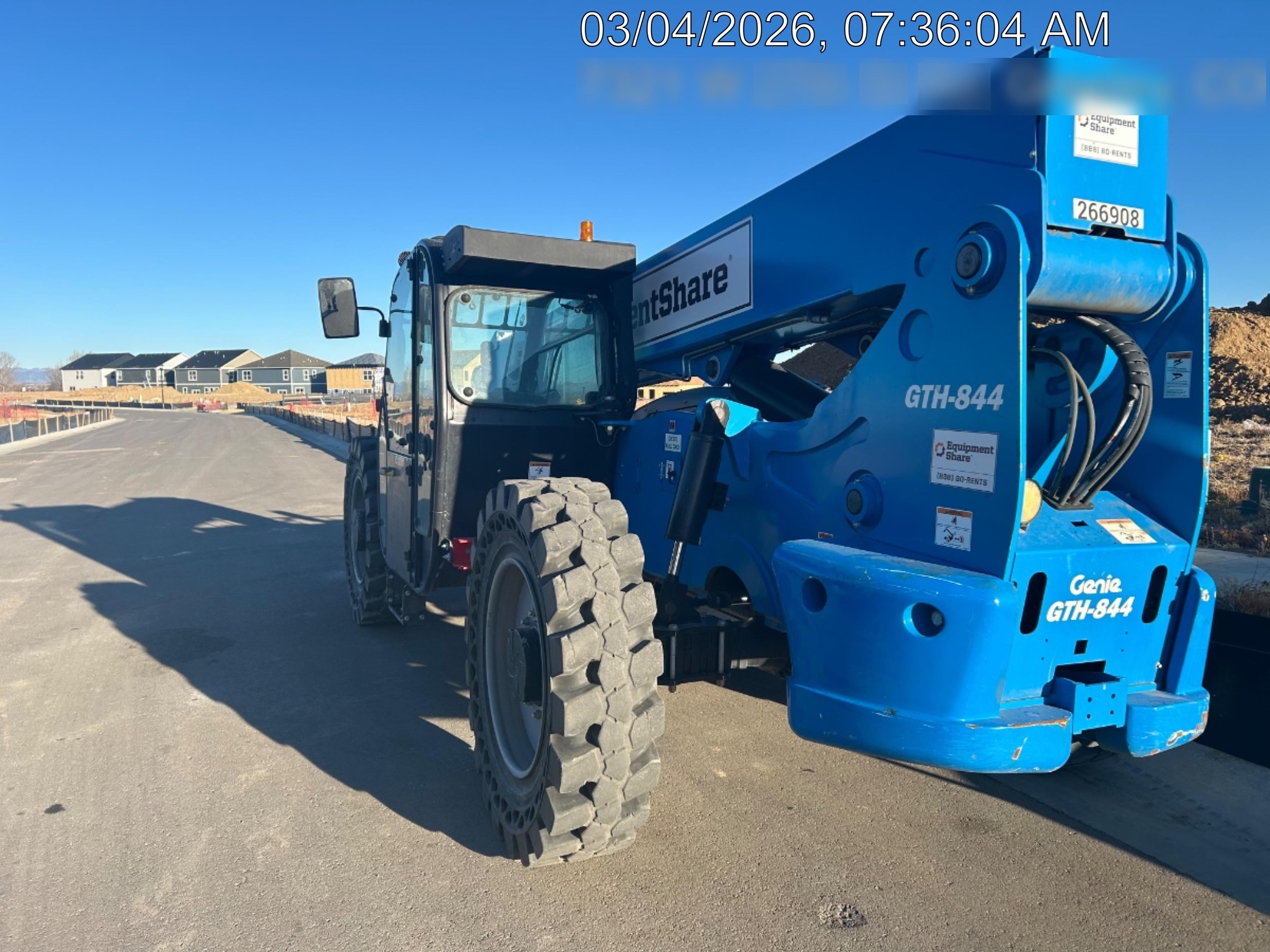 2022 GENIE GTH-844