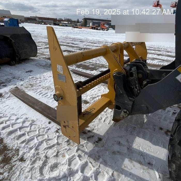 2020 JOHN DEERE 96" Loader Fork Carriage - John Deere