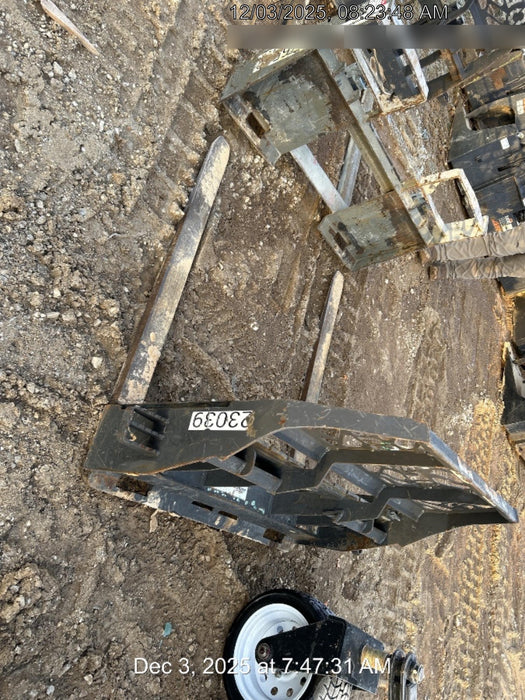 2022 PALADIN 48" Pallet Forks - Paladin