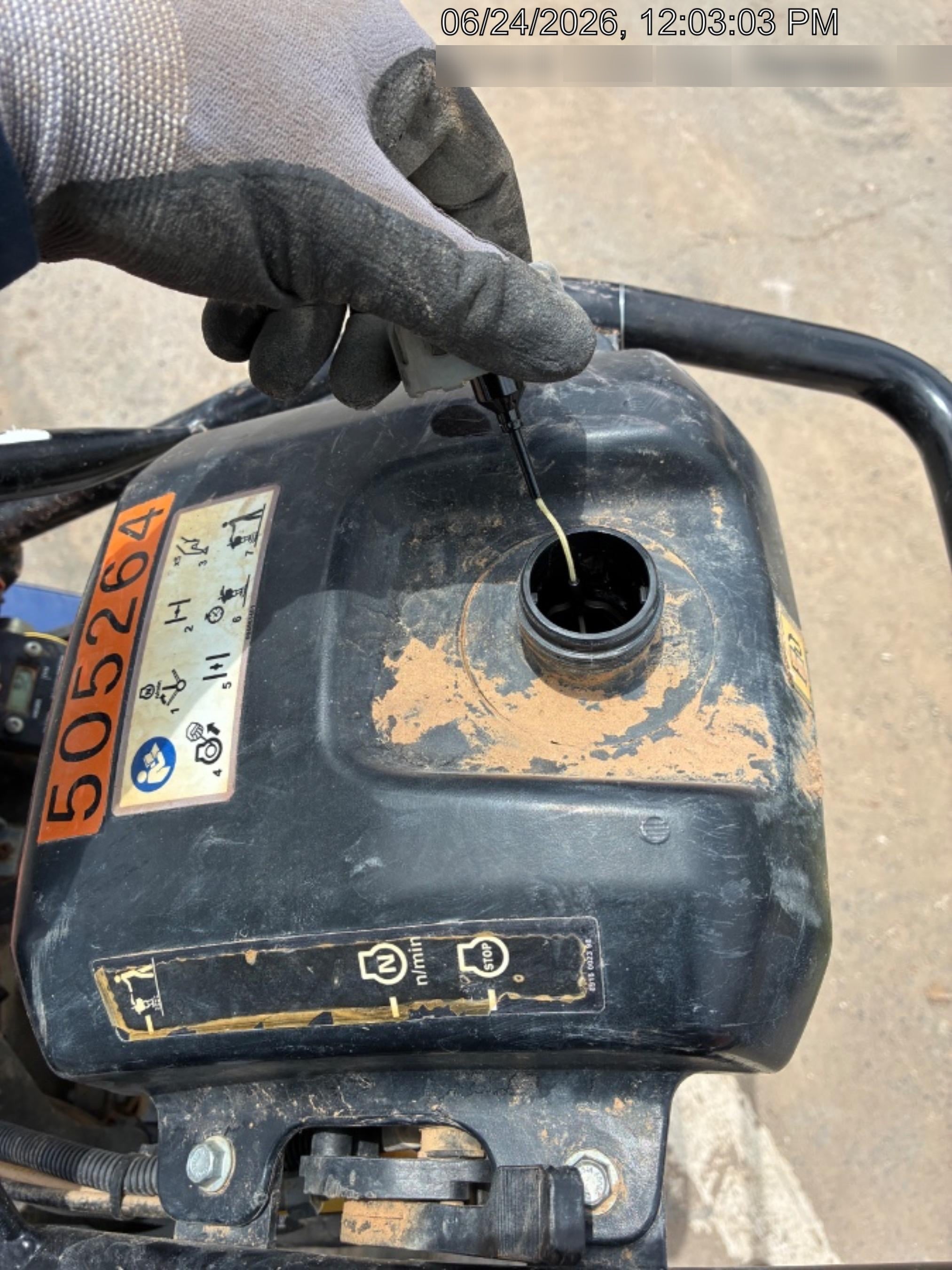 2025 HUSQVARNA LT6005