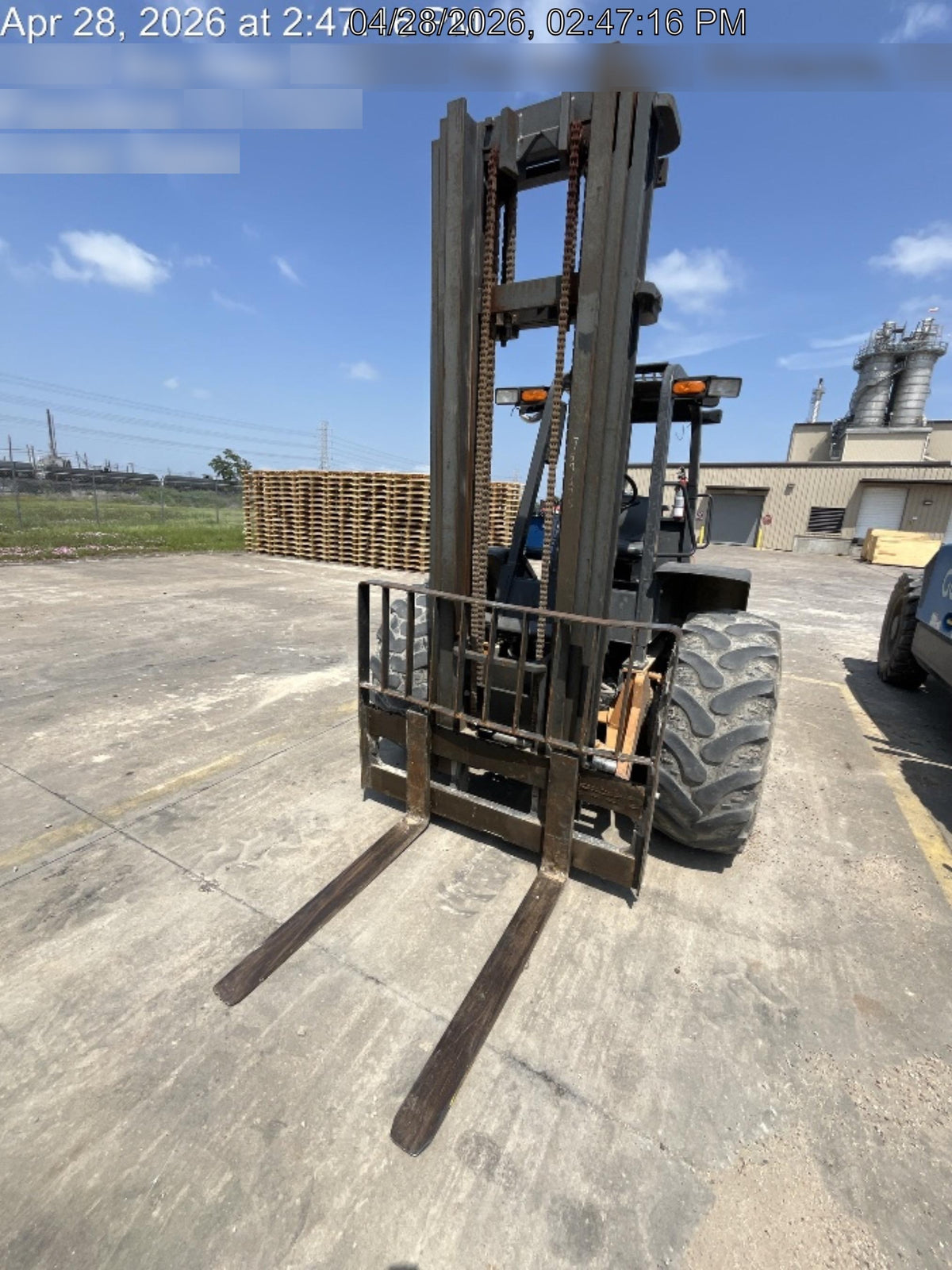 2019 CASE 588H