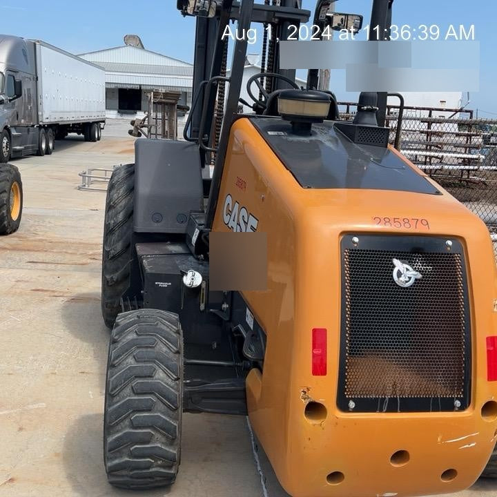 2023 CASE 588H