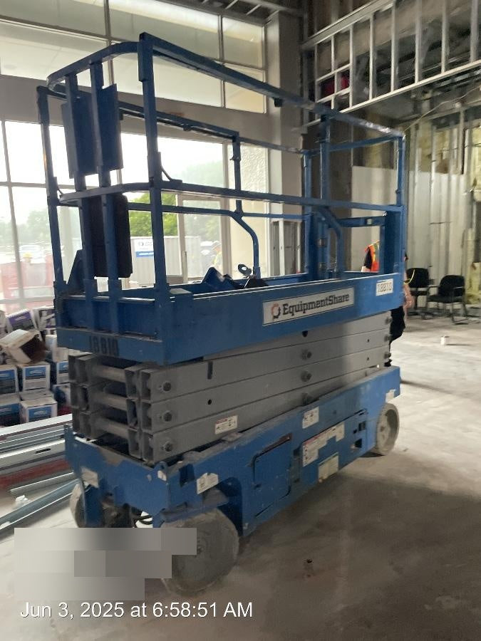 2018 Genie GS-2632 GS-2632 w/Fixed Rail, Chain Entry