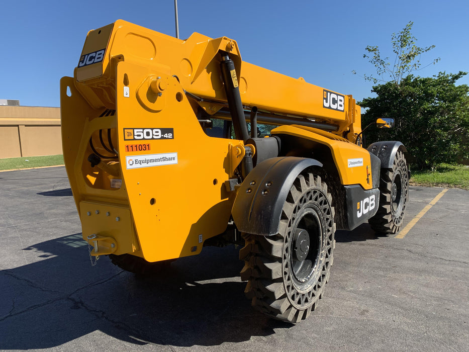 2020 JCB 509-42 Cab/Heat/Air, Solid Tires, Work Lights, Beacon, Aux Hydraulics, Back up Alarm, Lifting Eye, ES Decals