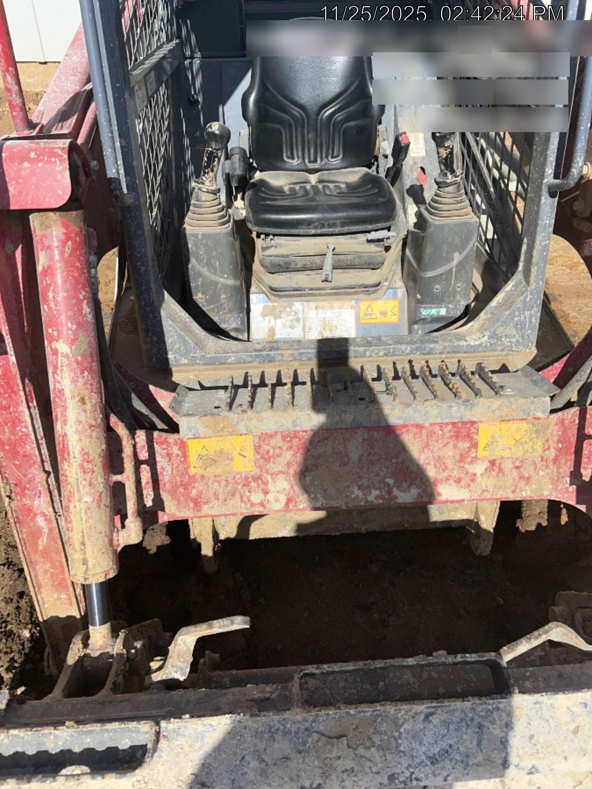 2023 TAKEUCHI TL6R