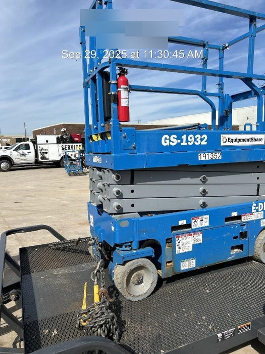2021 GENIE GS-1932