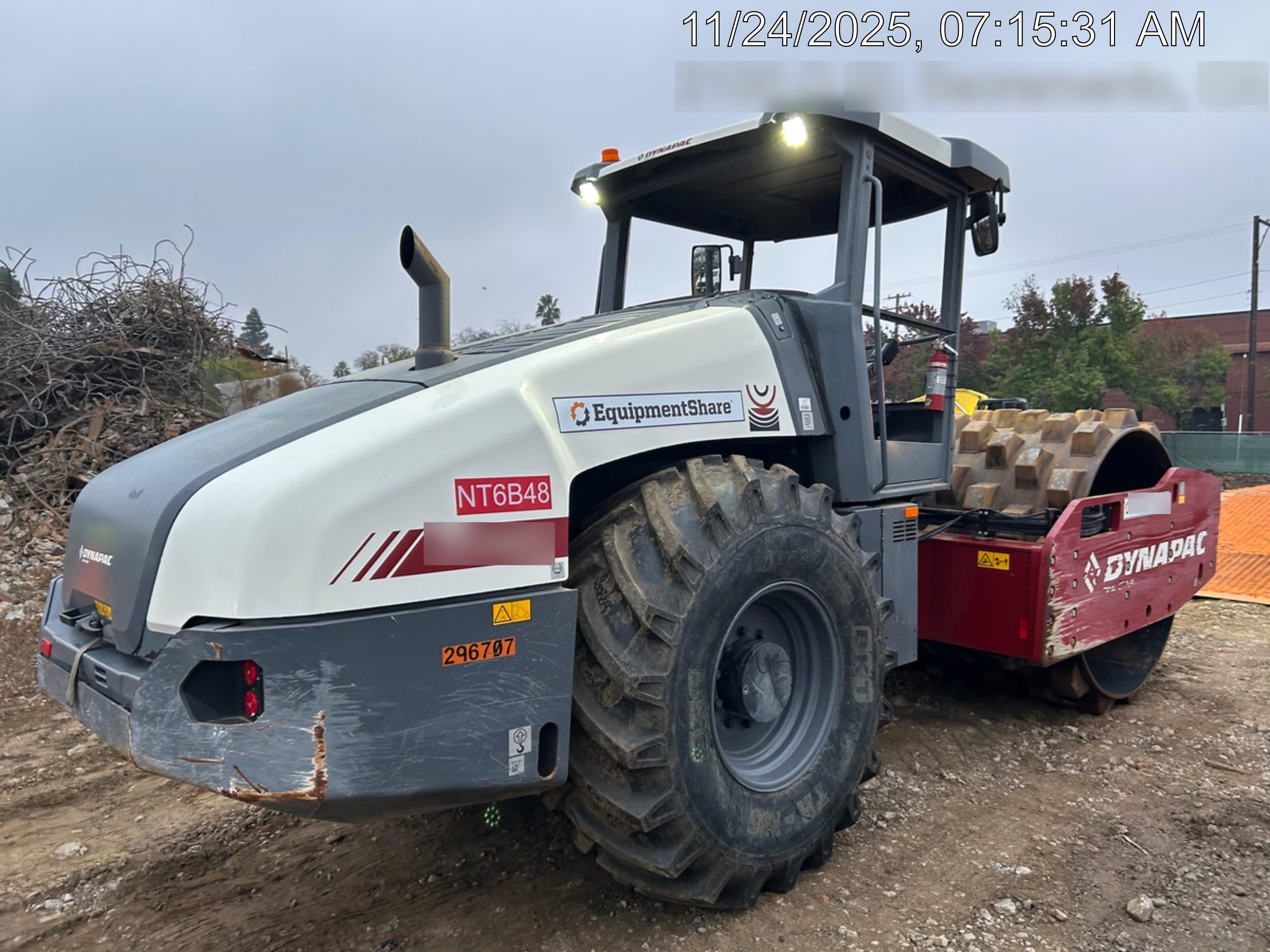 2023 DYNAPAC CA2500PD