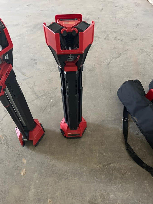 2022 MILWAUKEE 2136-20