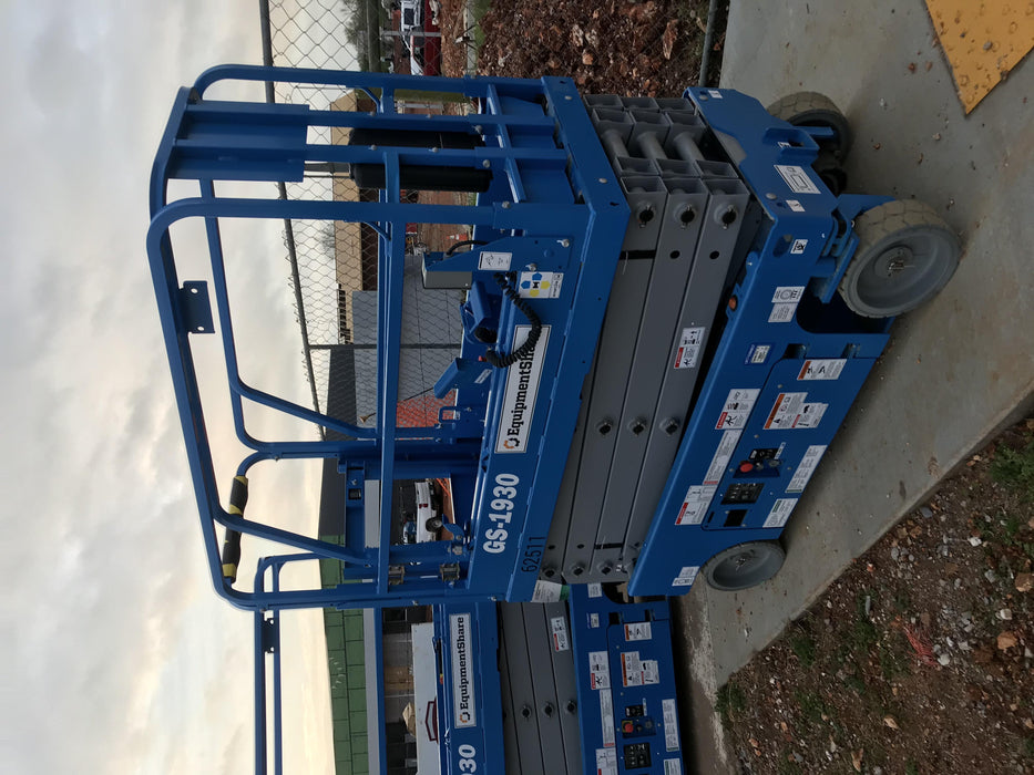 2020 Genie GS-1930 Solid Non Marking Tires, Beacon, Folding rails with half height swing gate