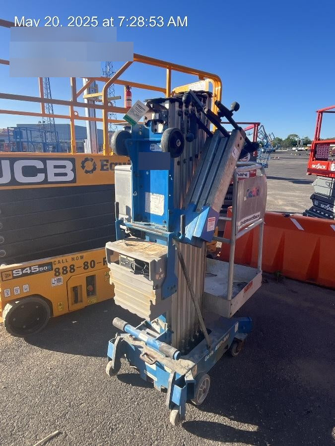 2019 GENIE AWP-30S