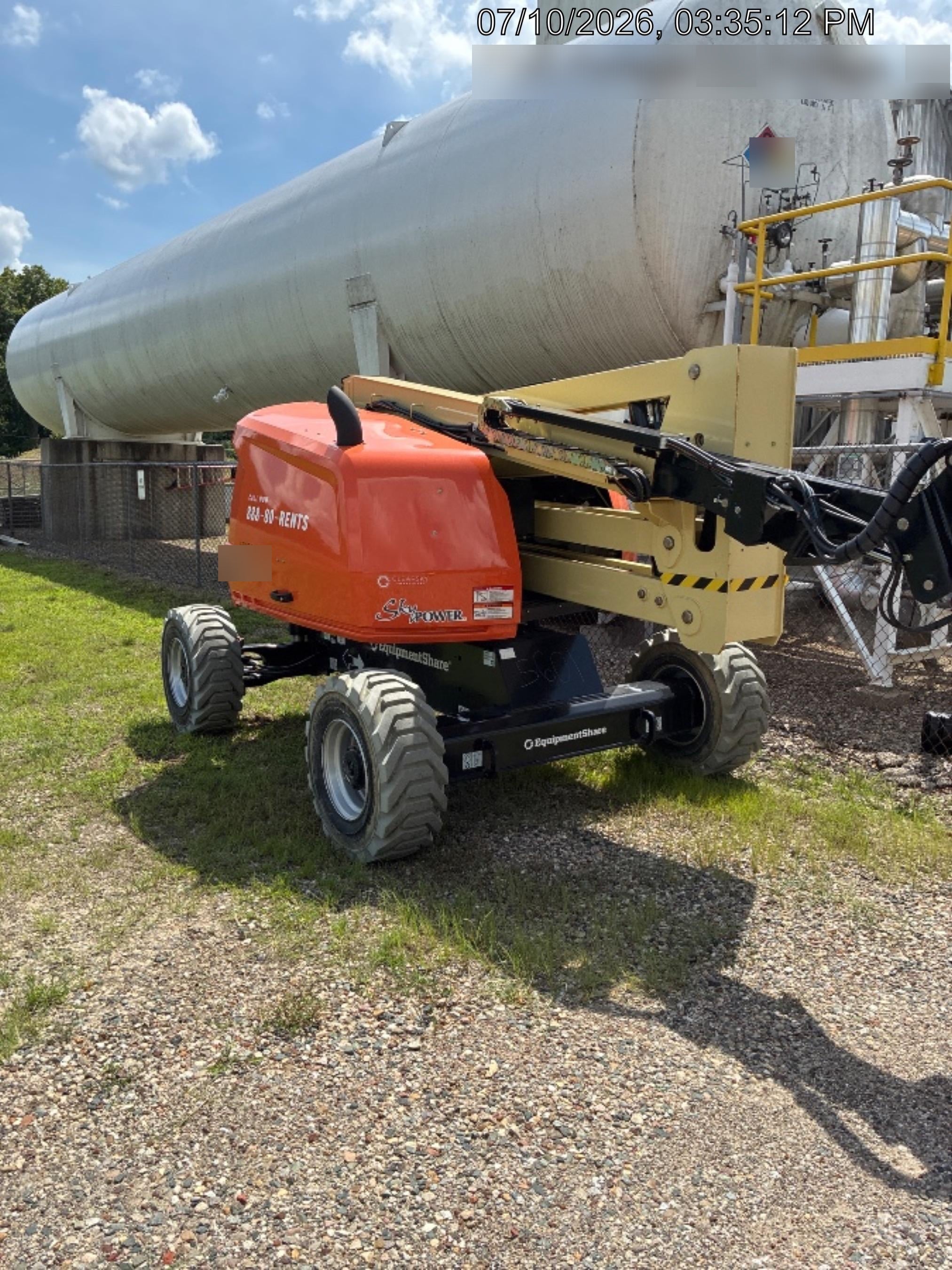 2025 JLG 450AJ