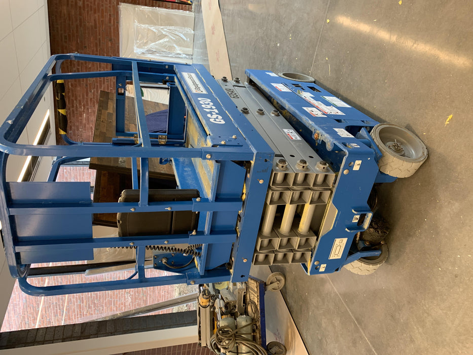 2020 Genie GS-1930 Solid Non Marking Tires, Beacon, Folding rails with half height swing gate