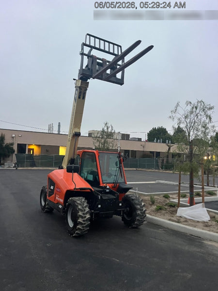 2025 JLG 519