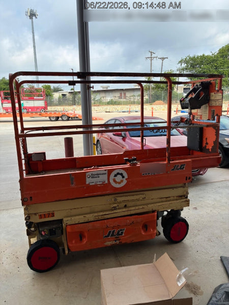2016 JLG 1930ES