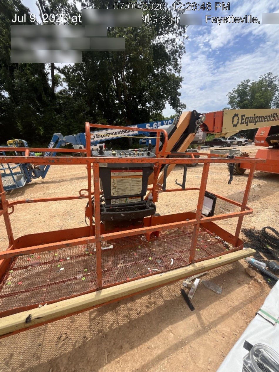 2022 JLG 660SJ