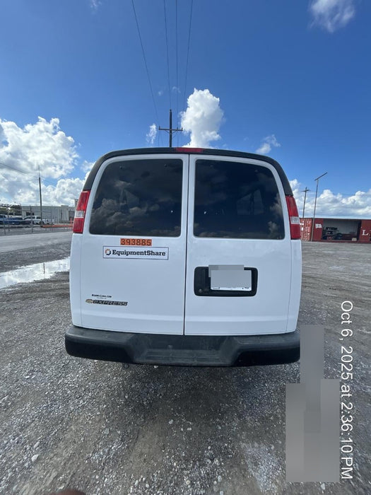 2023 CHEVROLET Express Van - Rental