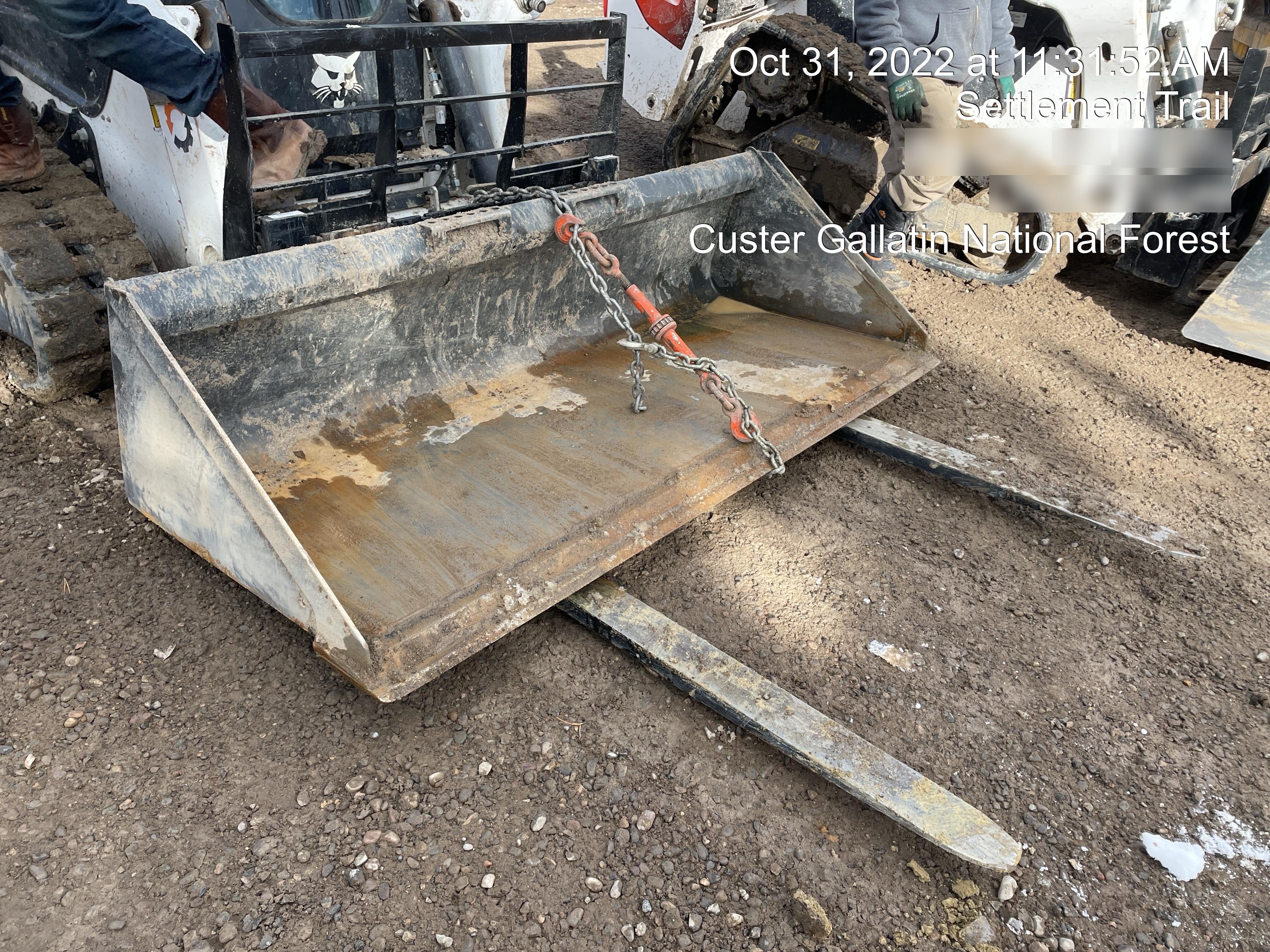 2022 ARROW MATERIAL HANDLING 72" Pallet Forks - Arrow