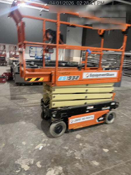 2021 JLG ES1932