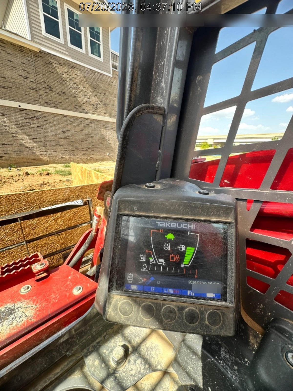 2022 TAKEUCHI TL8R2-R