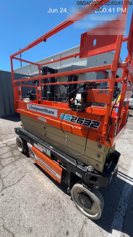 2022 JLG ES2632