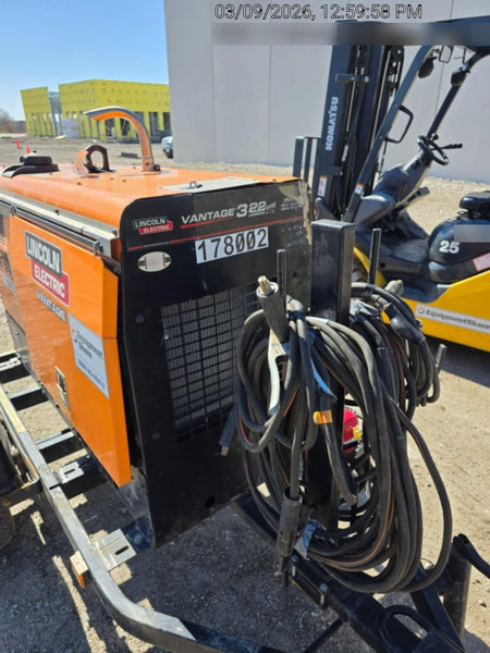 2021 Lincoln Electric Vantage 322 Vantage 322 Ready Pak 3 w/ Decals, ORANGE (includes trailer, cable rack, fender light kit) NO Telematics