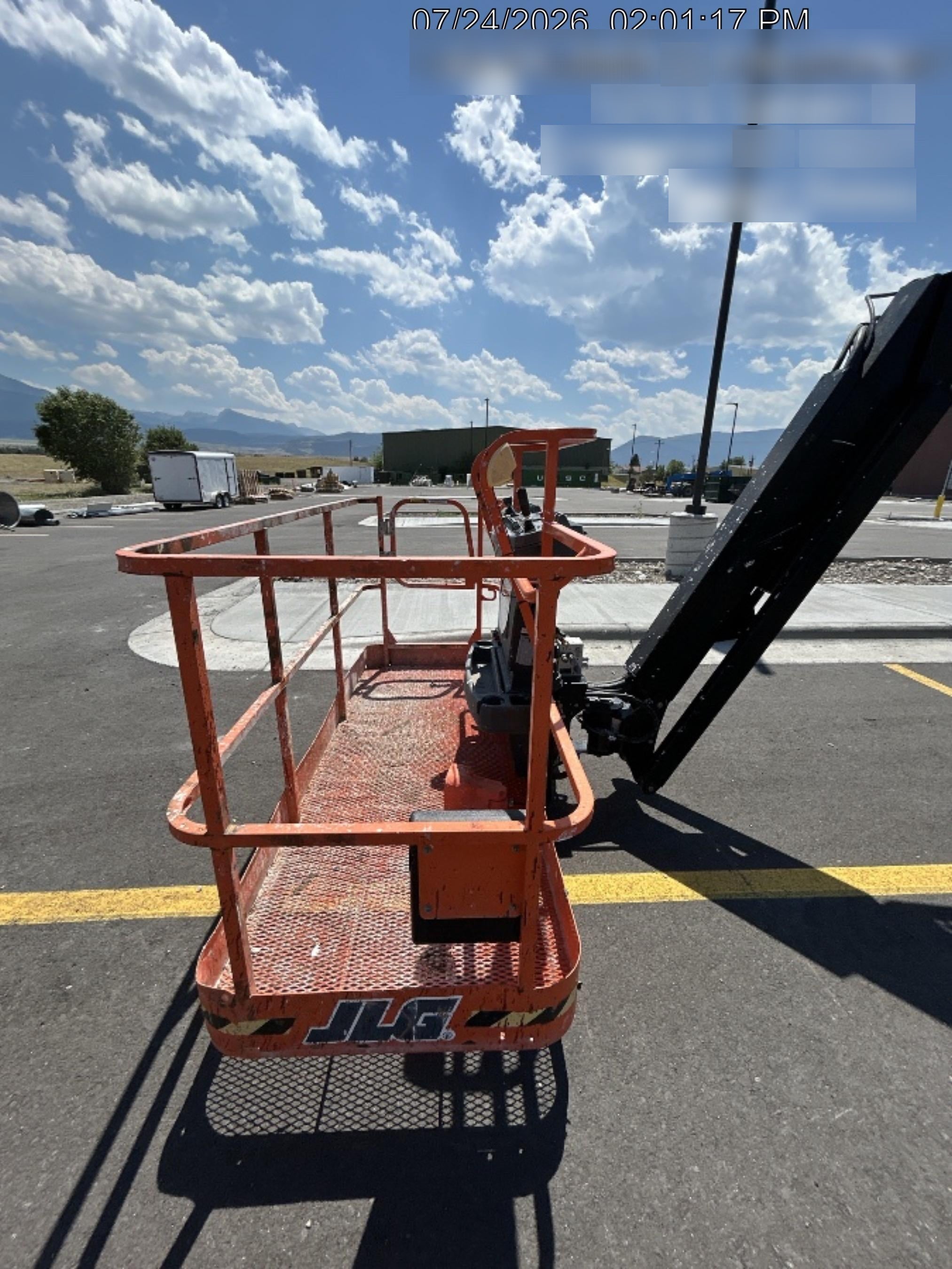 2023 JLG 660SJ