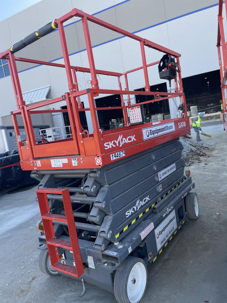 2021 Skyjack SJ4740 Hyd Drive, Sld NM Tires, DBcns, EST