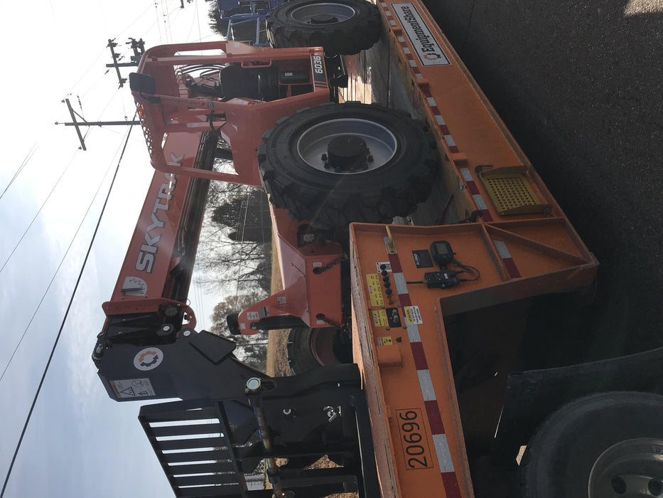 2019 Skytrak 6036 Canopy, Solid Tires, LED Work Lights, Beacon 50" Carriage, 48" Pallet Forks