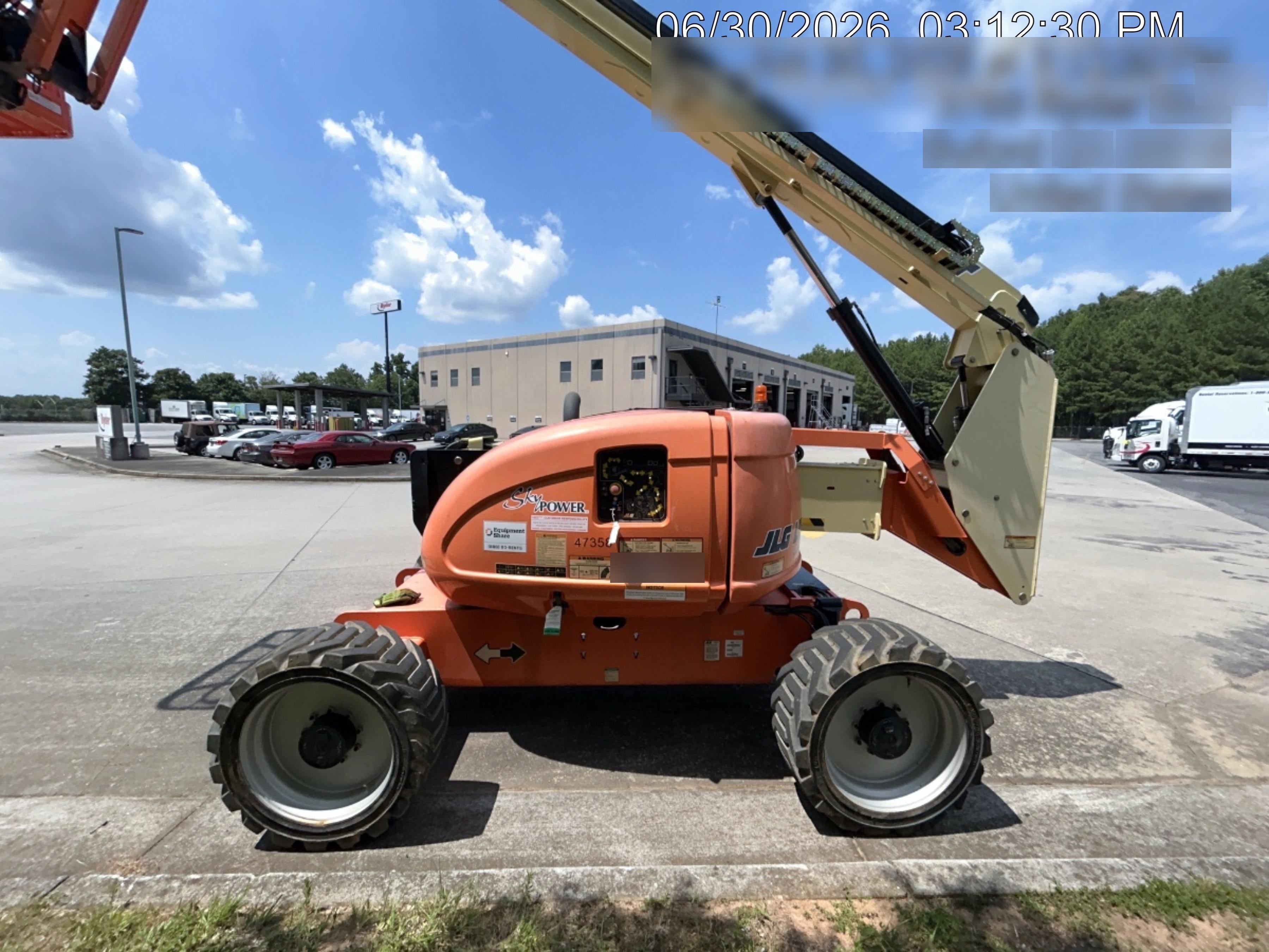 2019 JLG 600AJ