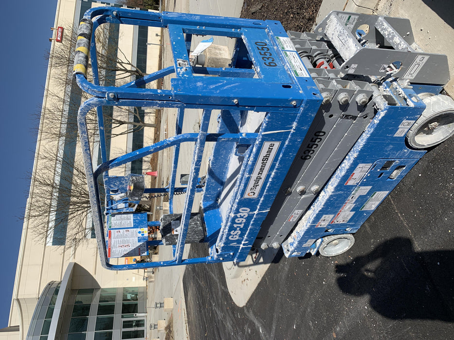 2020 Genie GS-1930 Solid Non Marking Tires, Beacon, Folding rails with half height swing gate