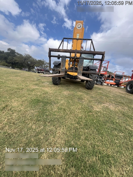 2019 JCB 509-42 JCB 509-42 Enclosed Cab, 74 HP, Solid Tires, Worklights, Beacon, Aux Hydraulics, Lifting Eye w/60" Carriage/60" Forks