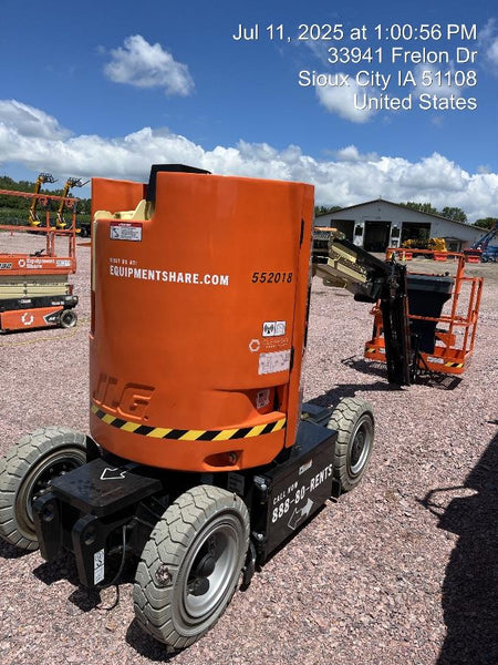 2025 JLG E300AJP