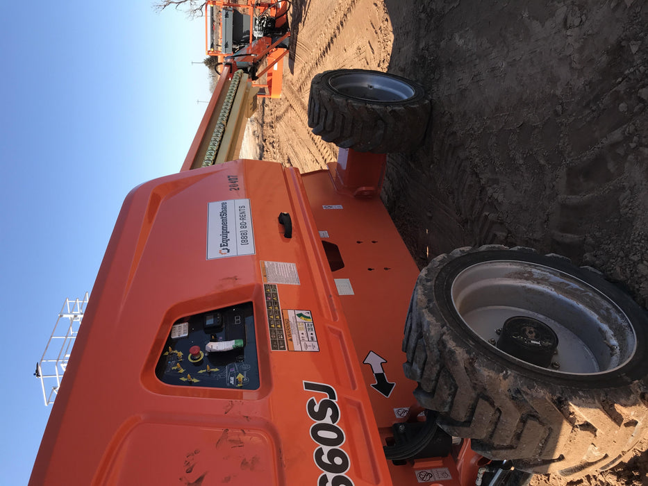 2018 JLG 660SJ
