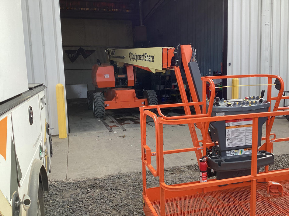 2022 JLG 860SJ