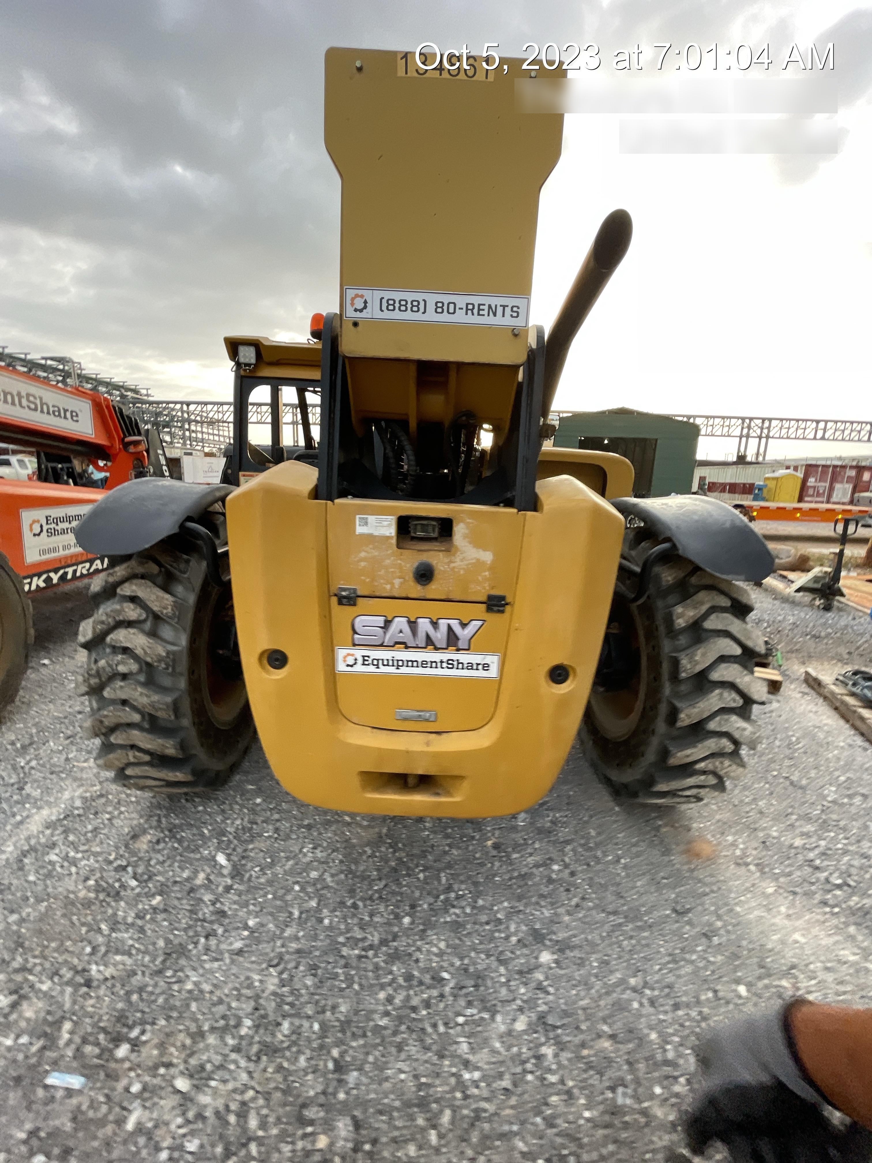 2021 SANY STH1056