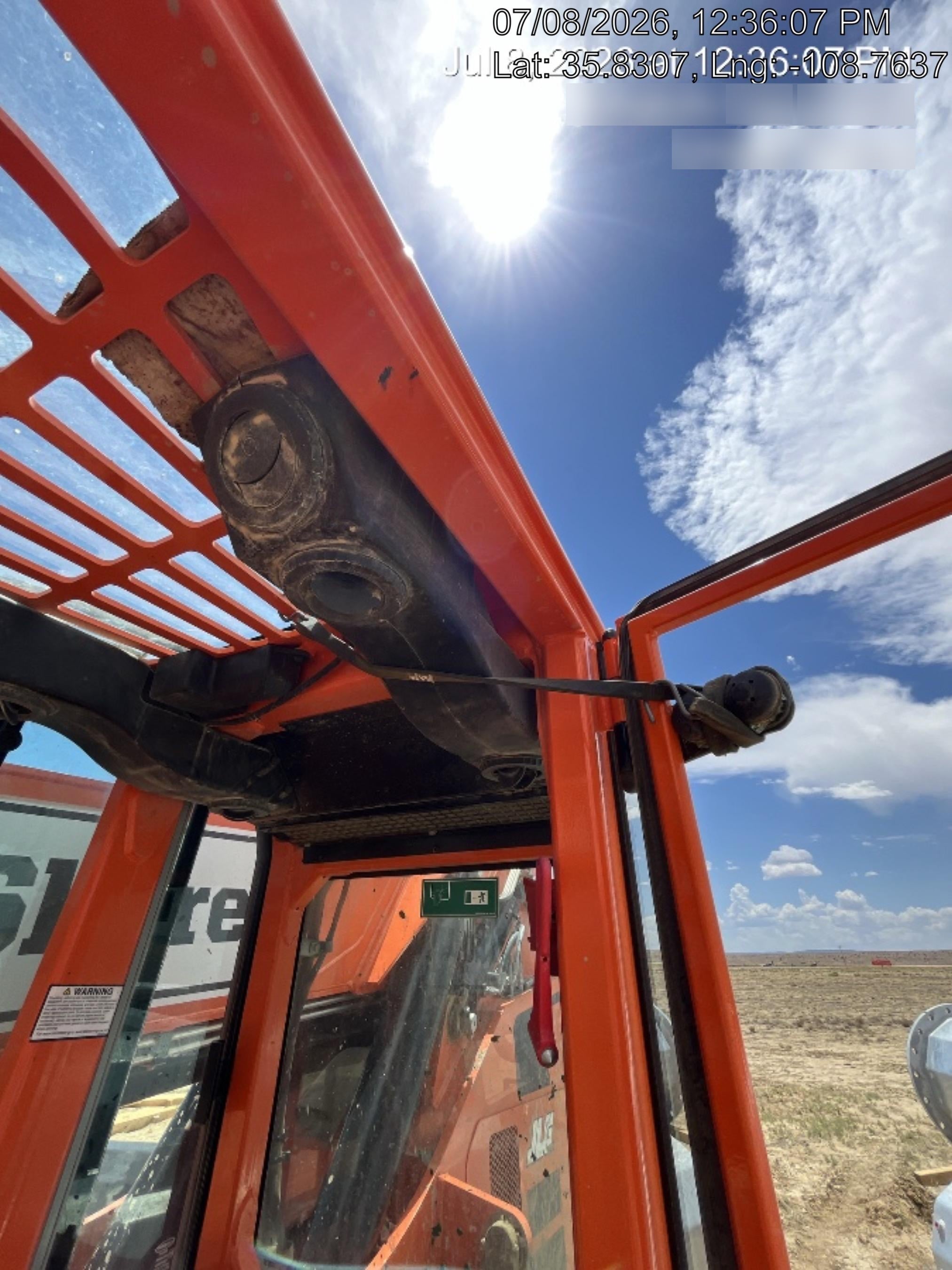 2020 Skytrak 10054 Cab/Heat/Air, Solid Tires, Work Lights, Beacon, Aux Hydraulics, Back up Alarm, Lifting Eye, ES Decals
