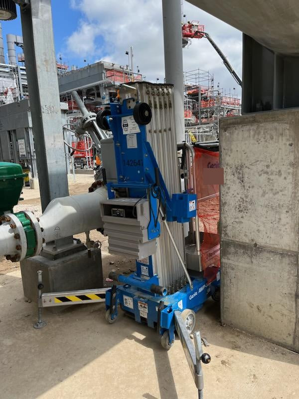 2021 GENIE AWP-30S DC