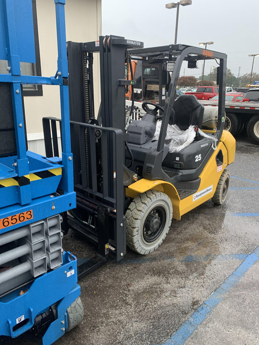 2021 KOMATSU FG25T-16