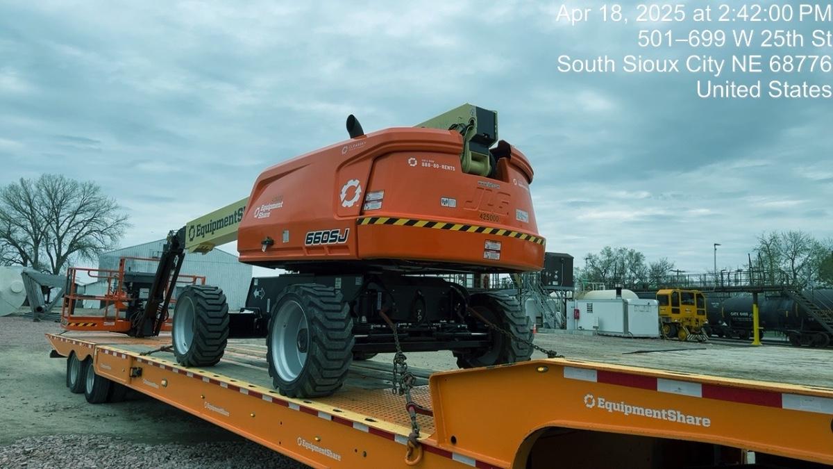 2024 JLG 660SJ